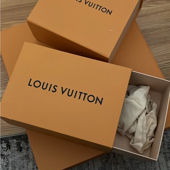 LV & GUCCI boxes - Picture 3 of 5